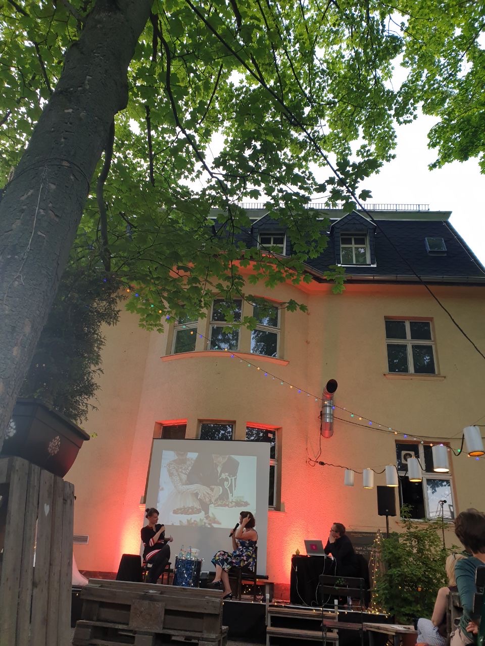 Titten, Thesen, Temperamente - 05